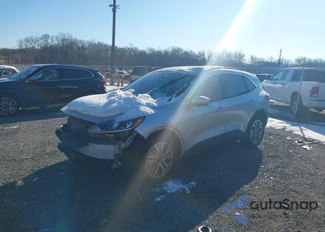 2020 Ford Escape Sel z USA, uszkodzony, nr VIN 1FMCU0H64LUA70233